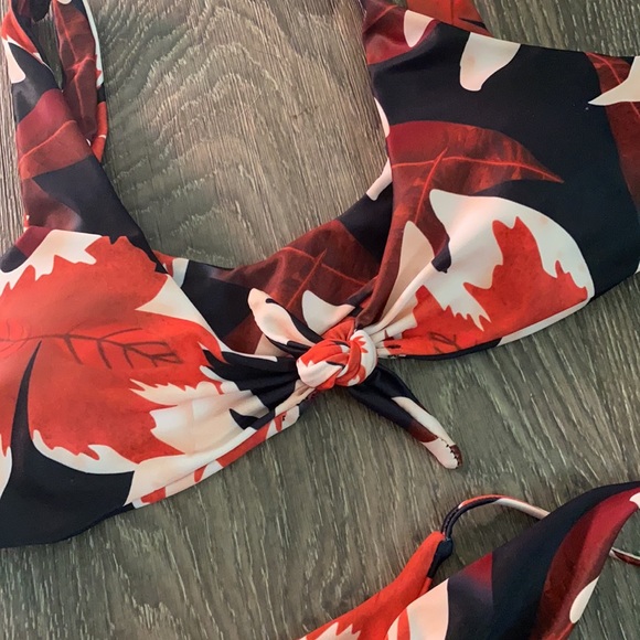 ❌ SOLD❌ Bikini Set - Picture 4 of 4